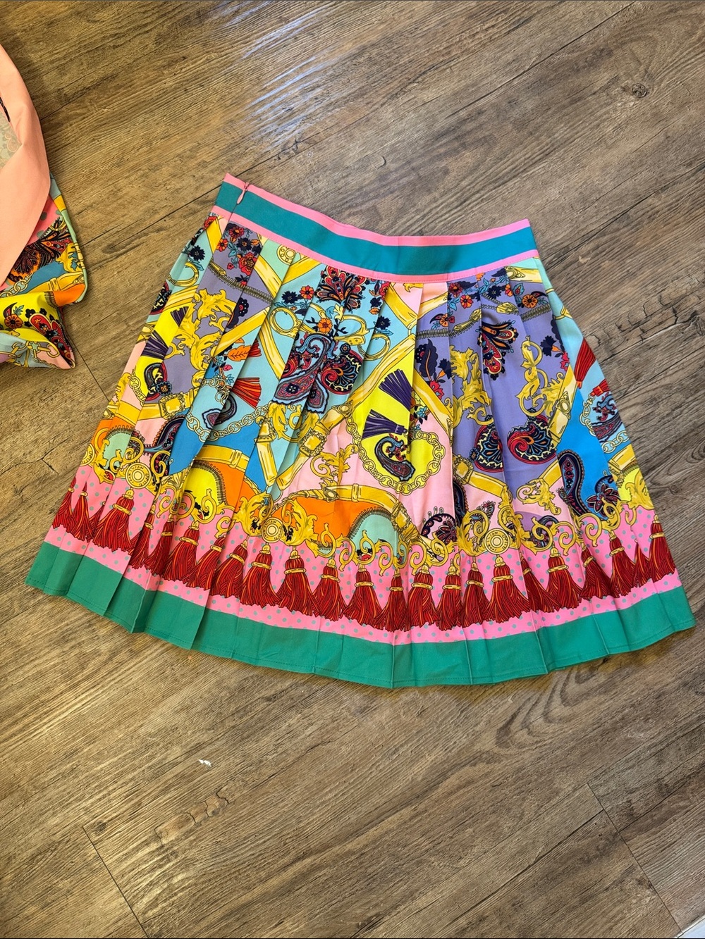 Z CRAVE NOLITA BLOUSE & SKIRT SET - Picture 4 of 4